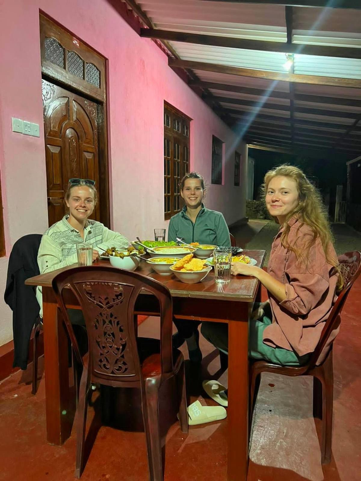 אלה Nine Arch Homestay מראה חיצוני תמונה